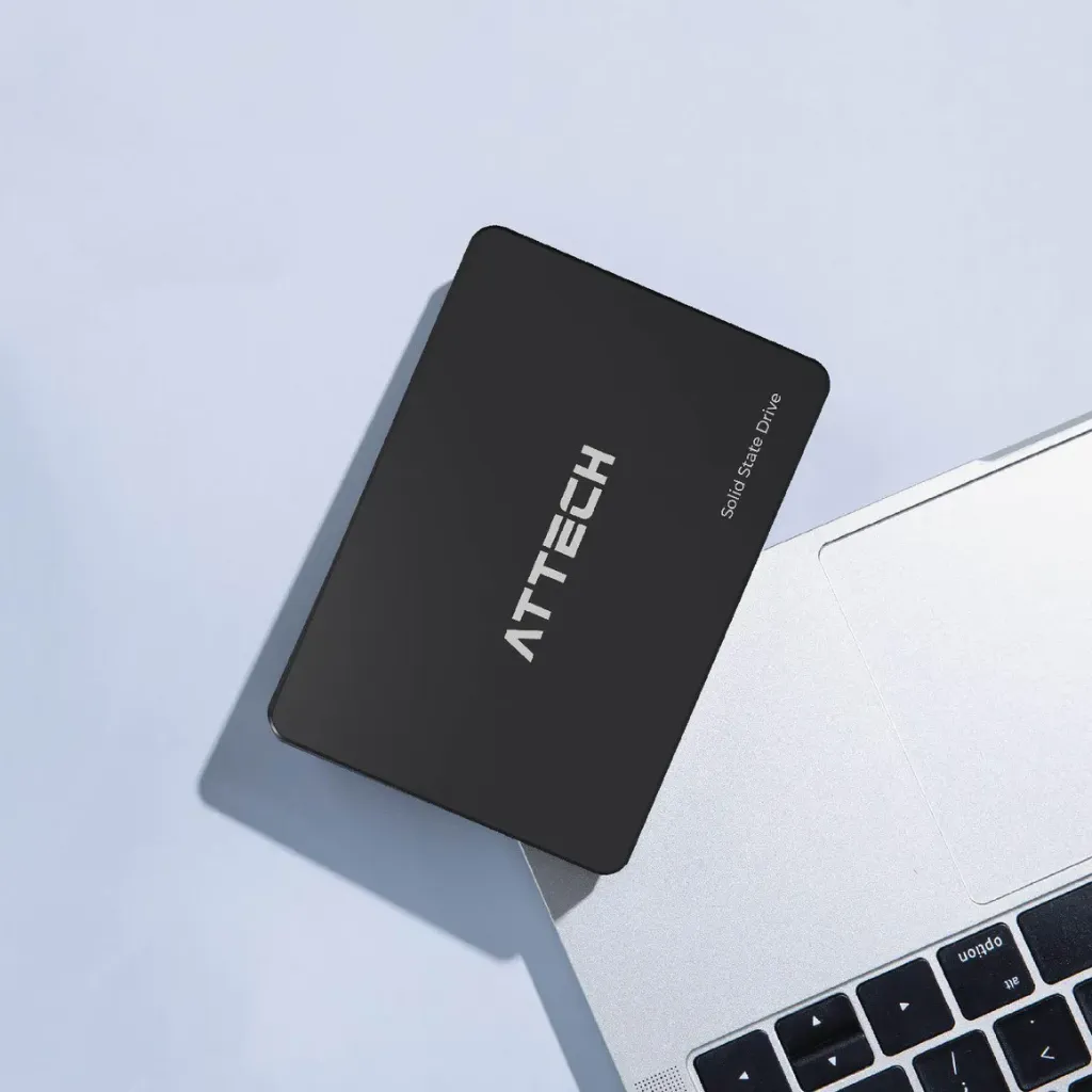 disco attech 256gb sata 1.webp